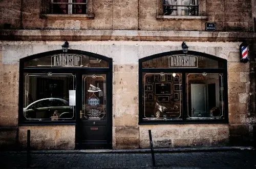 Le Coupe Chou Quartier SaintPaul  Barbier et Salon de Coiffure pour Homme à