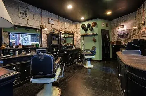 Maeen's club Barber shop